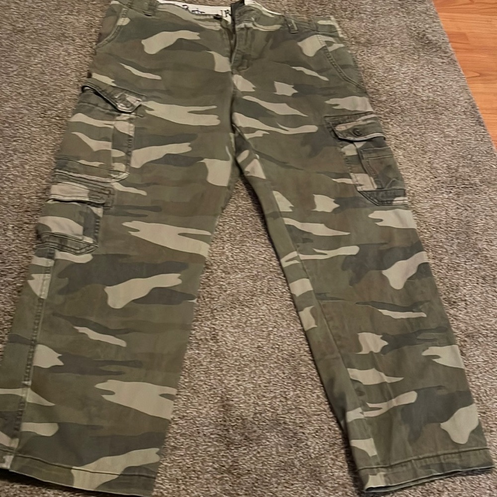 Men’s camo pants